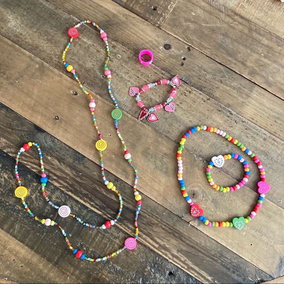 Girls Jewelry set of 5 Multicolor Bohemian Pink Heart - Picture 1 of 12